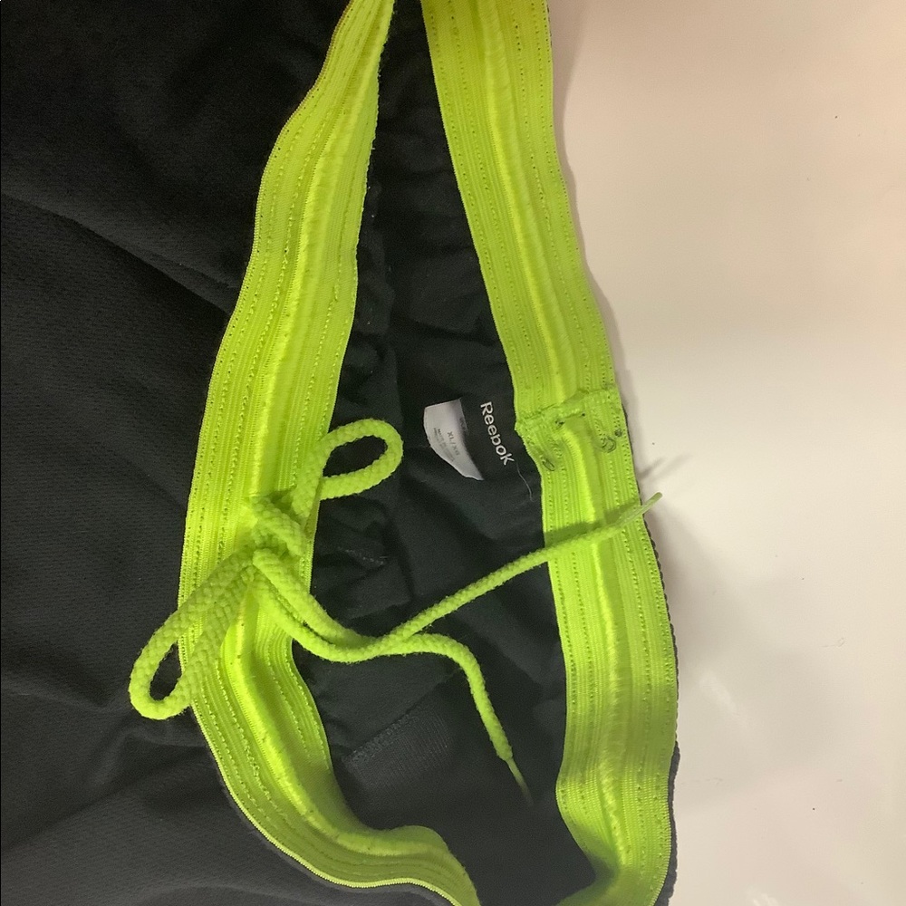 Men’s Reebok track pants - Picture 4 of 6